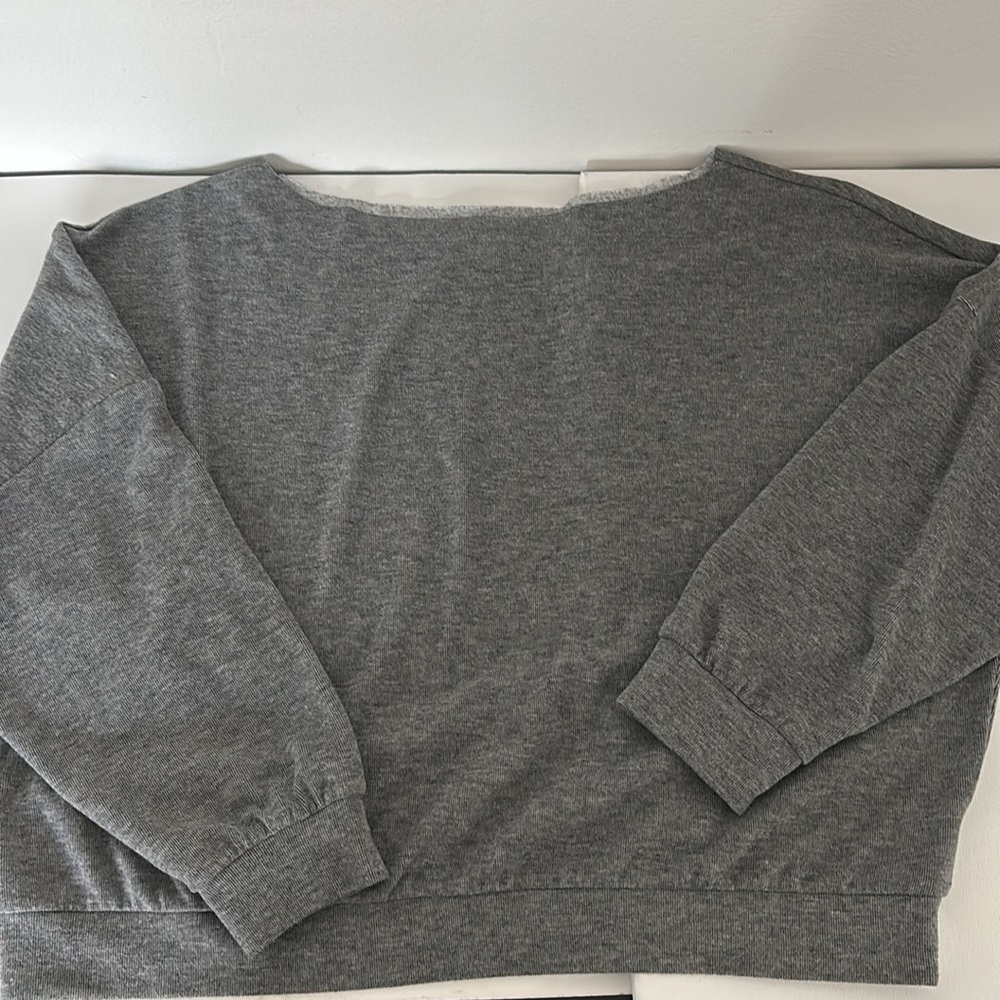 Oversized Gray Sweatshirt M Off Shoulder Raw Neckline Cozy Casual Retro Inspired - Picture 2 of 13
